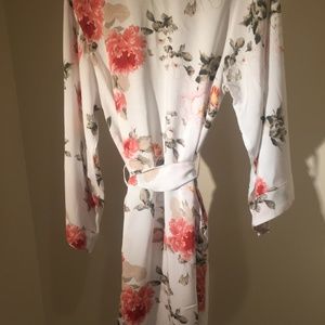 Yumi Kim Dream Lover Robe Sz Medium, New with Tags